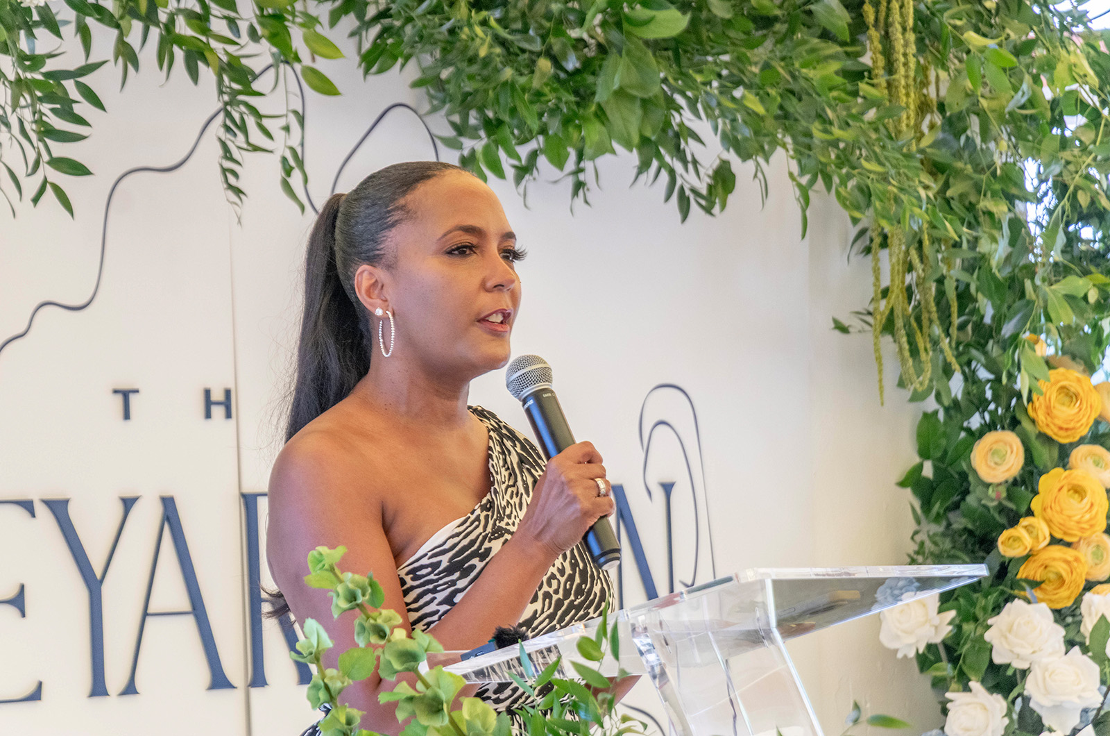 Keisha Lance Bottoms at the Vineyard Icon Awards